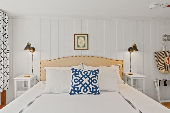 Room 47 of 72