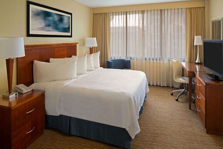 Embassy Suites Hotel Winston-Salem