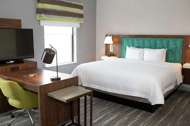 Hampton Inn & Suites Dundee