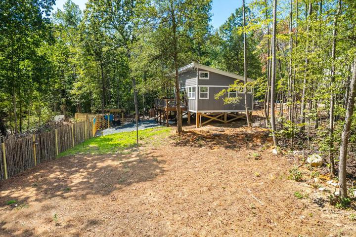 NEW Beehive Tree House Retreat