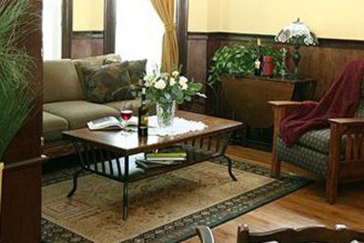 Albert Shafsky House Bed and Breakfast