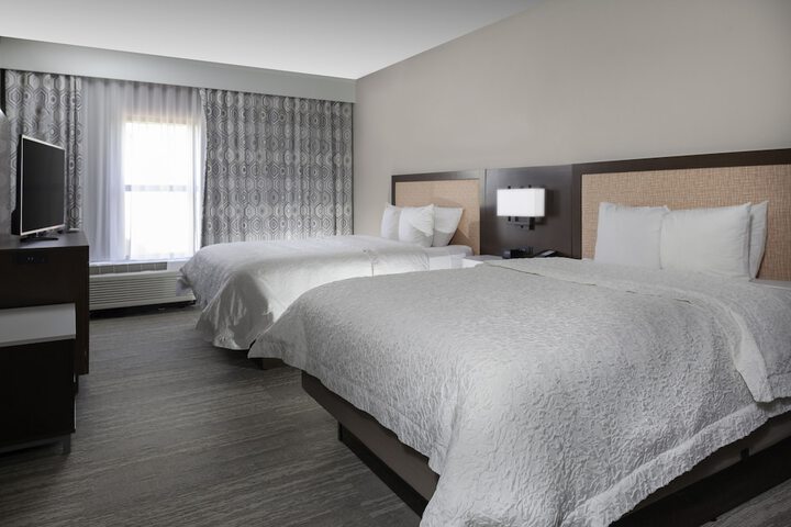 Hampton Inn & Suites Concord / Charlotte