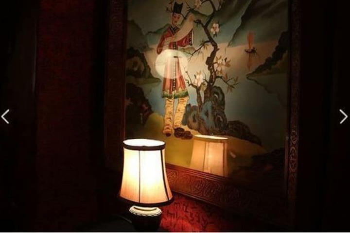 Room 34 of 42