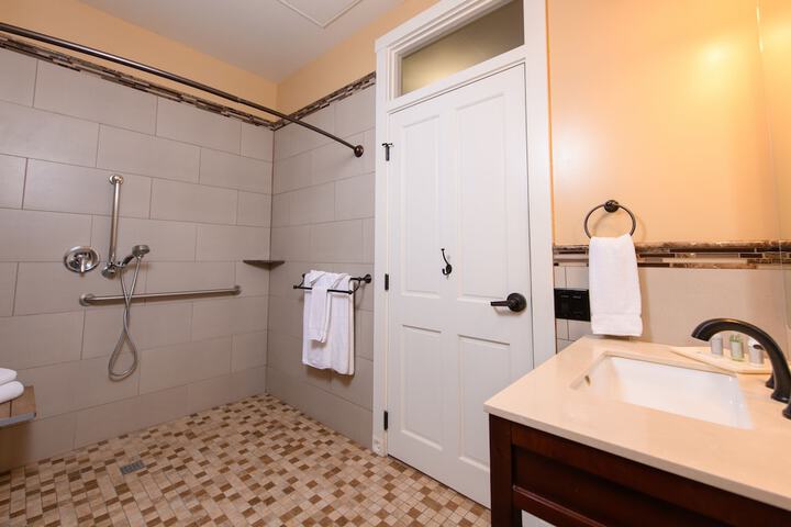 Room 49 of 118