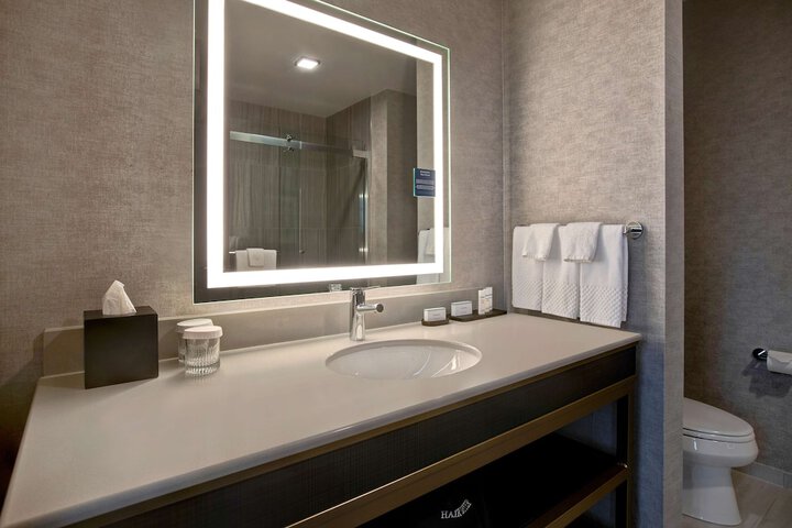 Room 20 of 65