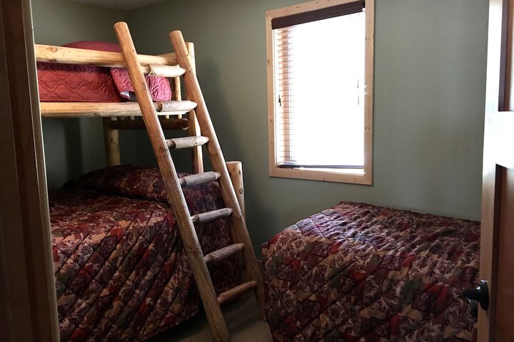 Room 27 of 75