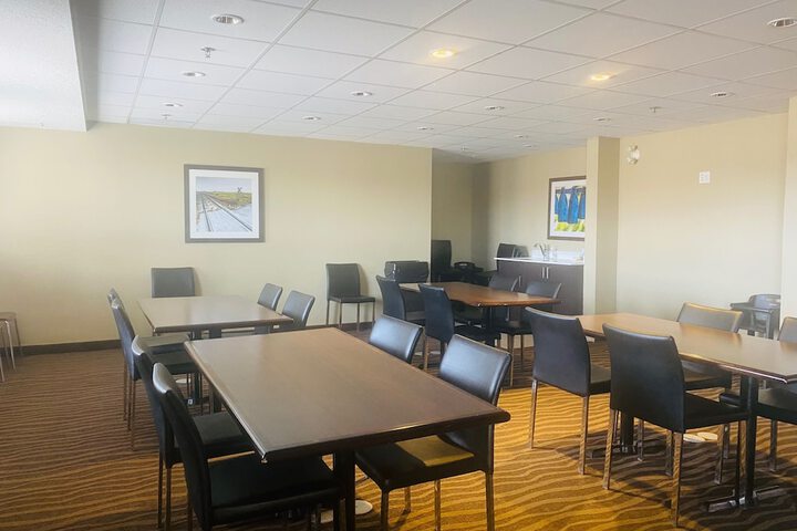 Room 27 of 43