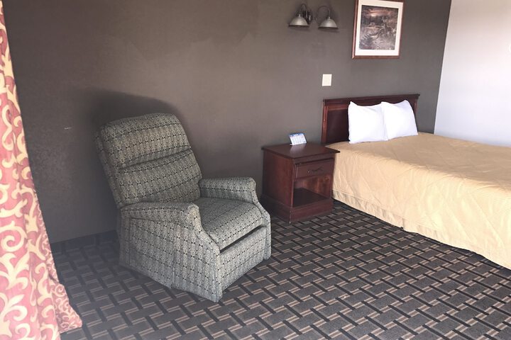 Room 14 of 25
