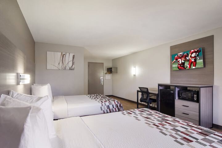 Room 25 of 34