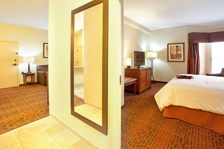 Hampton Inn & Suites El Paso-Airport