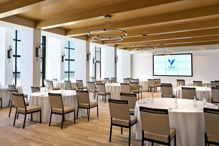 VEA Newport Beach a Marriott Resort & Spa
