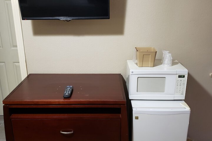 Room 14 of 22