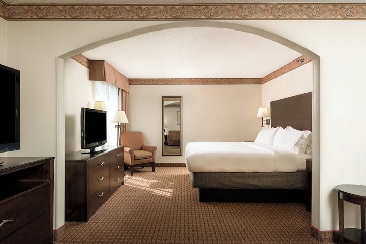 Room 29 of 48