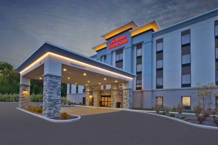 Hotel 2 of 27