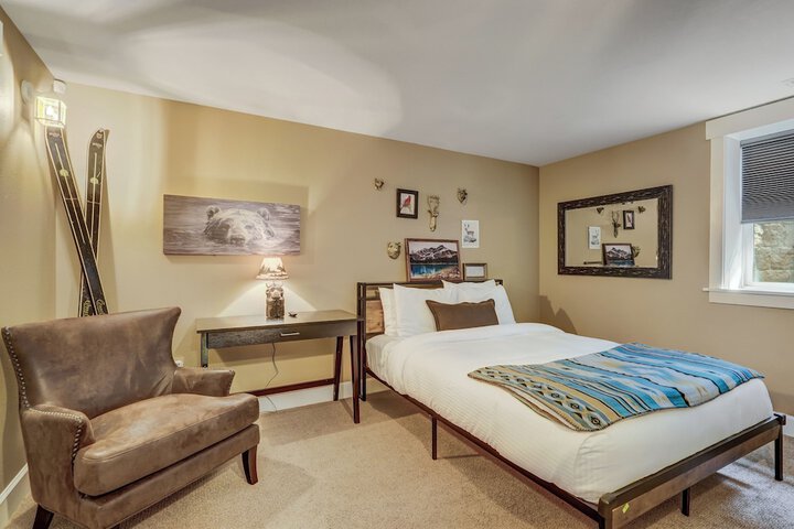 Buckskin Hideaway