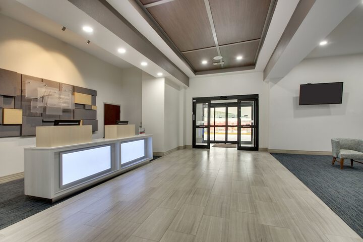 Holiday Inn Express & Suites Laurel by IHG