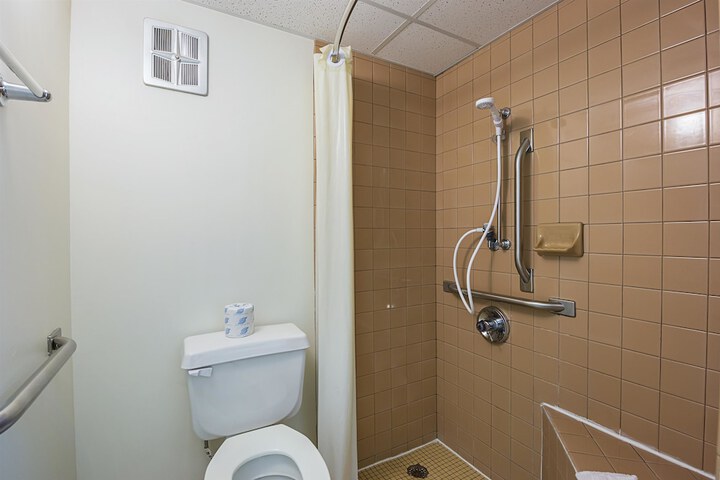 Room 42 of 49