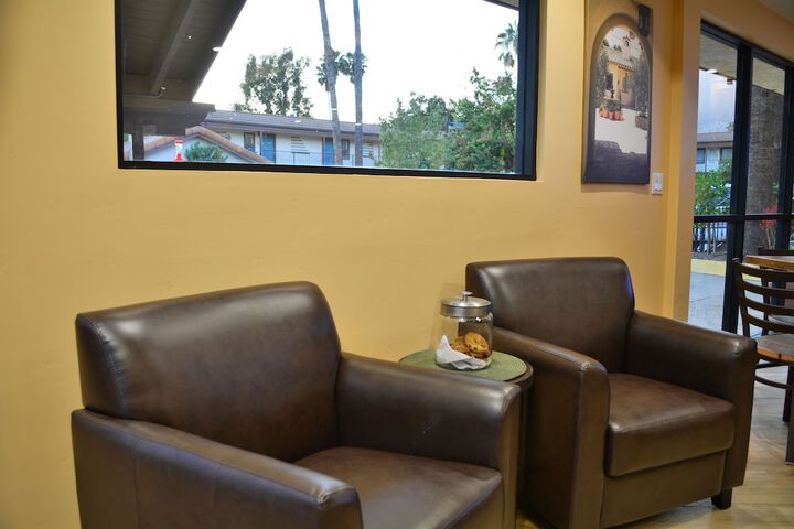 Casa Ojai Inn