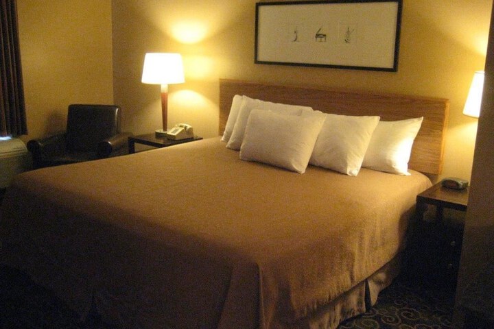 Room 21 of 29