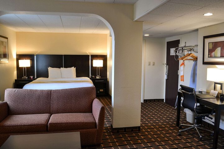 Comfort Inn Dunmore - Scranton East