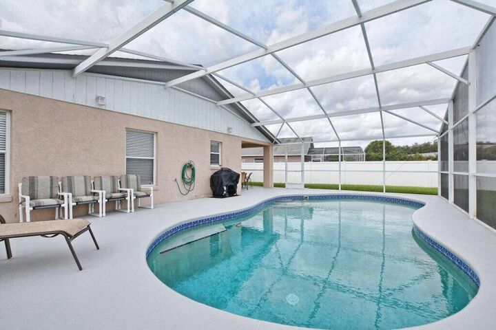 Pool 4 of 38