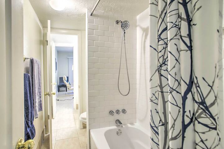 Walden Golf Course Condo Near Lake Conroe!