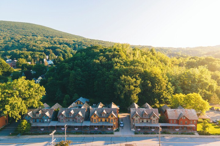 The Porches Inn at Mass MoCA