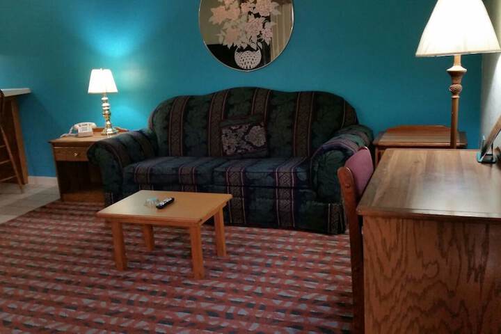 Room 28 of 42