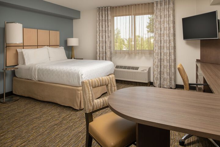 Room 32 of 43