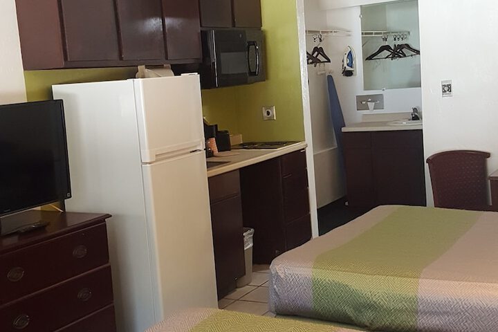 Room 15 of 22