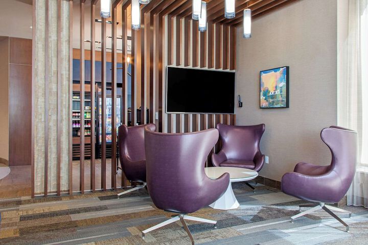 Hotel Interior 11 of 49