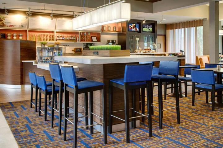 Courtyard by Marriott Atlanta Windy Hill / Ballpark