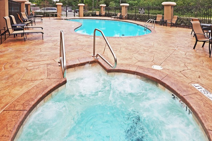 Pool 8 of 31