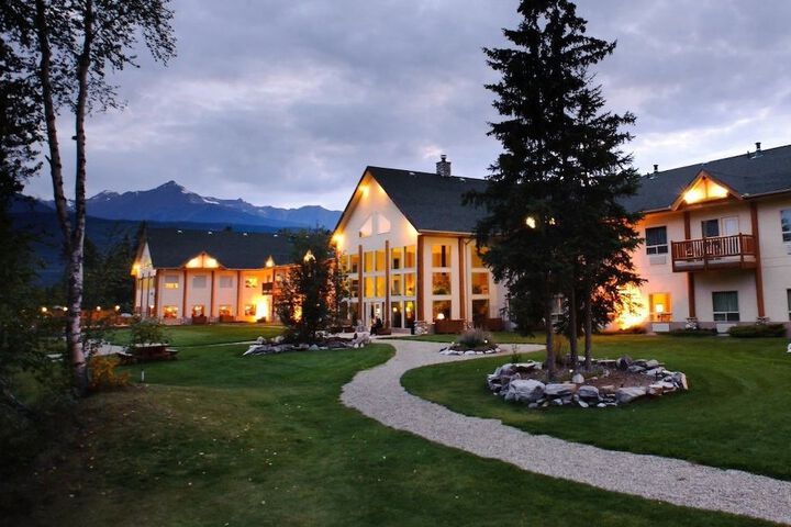Hotel Exterior 53 of 53