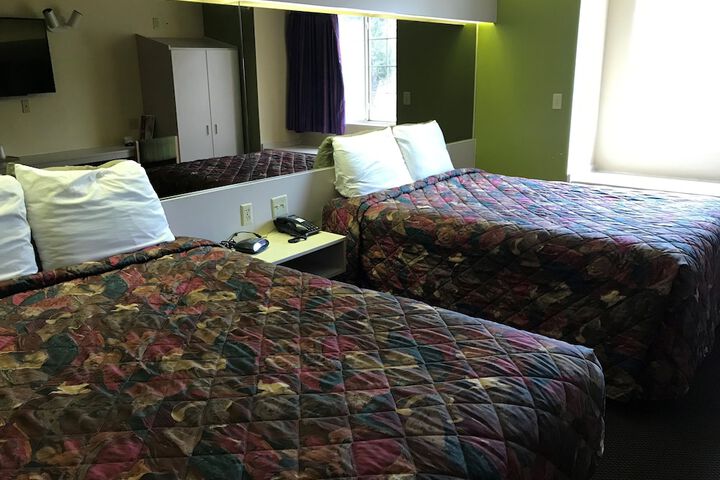 Room 17 of 42