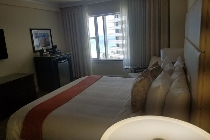 Sea View Hotel Bal Harbour, on the Ocean