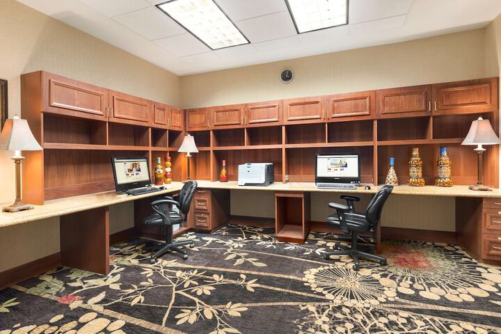 Business Center 52 of 52