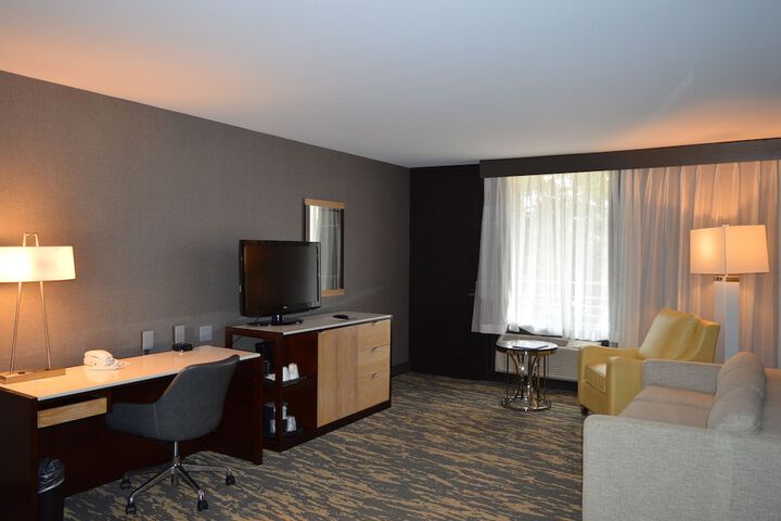 Room 38 of 104