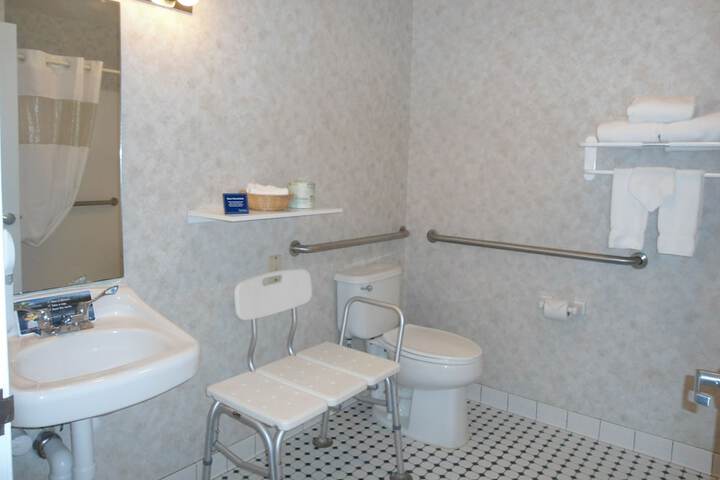 Room 14 of 87