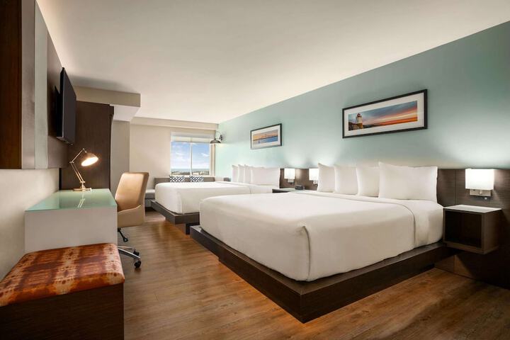 Room 47 of 94