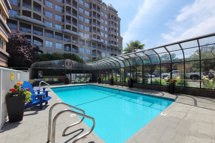 Pool 4 of 18