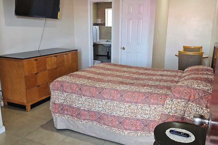 Room 19 of 30