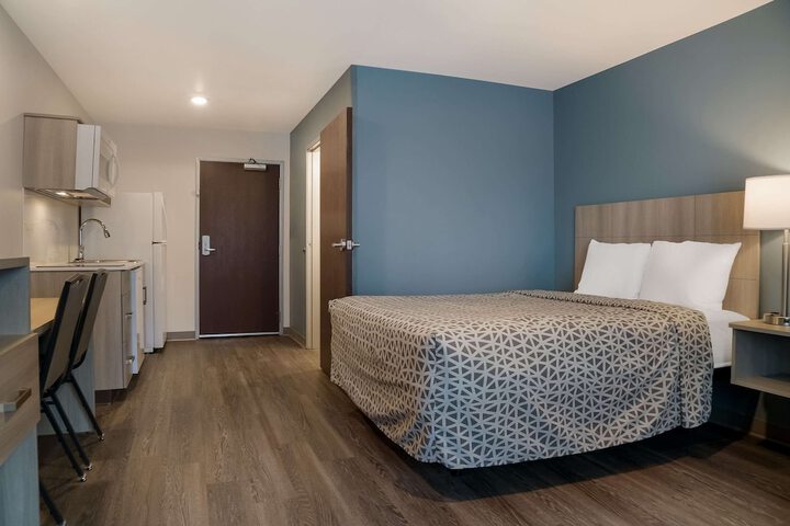 Room 40 of 63