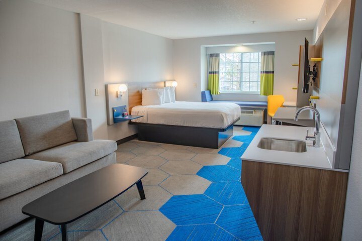 Room 42 of 70