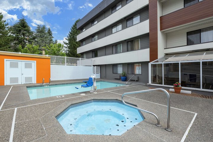 Pool 3 of 40