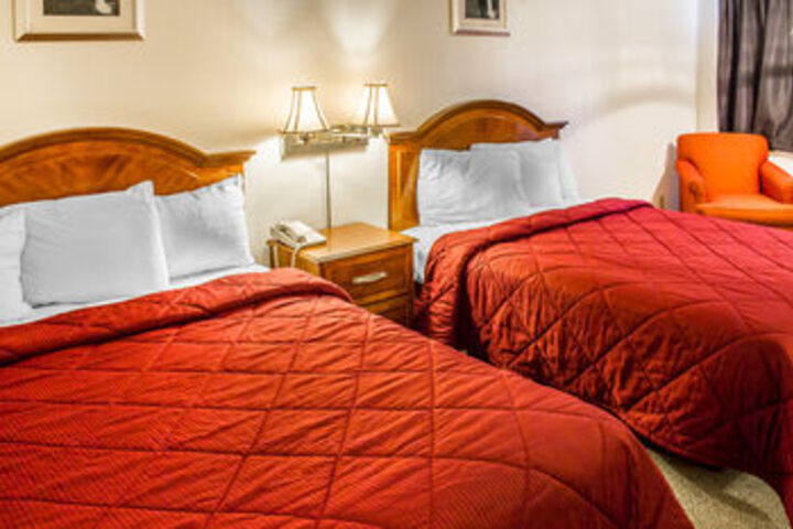 Rodeway Inn & Suites