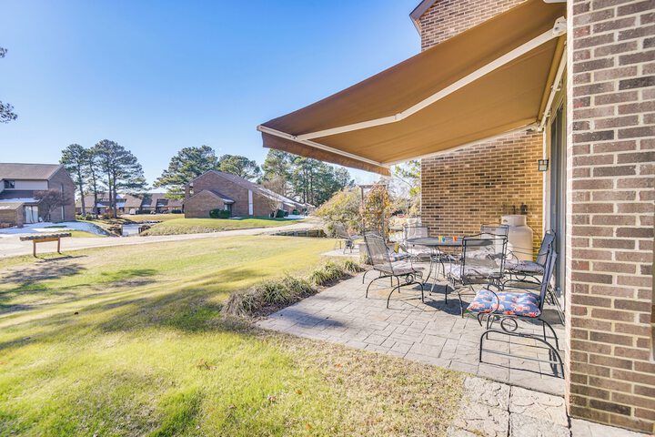 Walk to Beach: Home w / Pool Access in White Stone