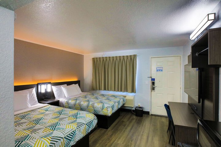 Room 14 of 35