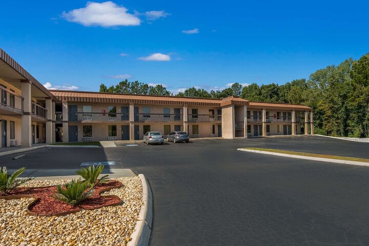 Rodeway Inn Greenwood