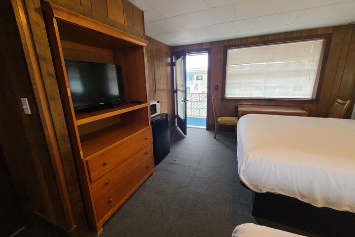 Room 59 of 63